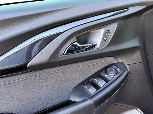 Used 2022 Chevrolet TrailBlazer ACTIV image 11