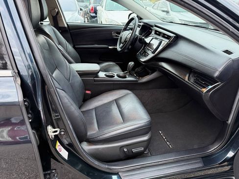 Used 2016 Toyota Avalon XLE FWD image 17