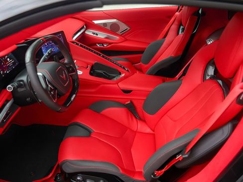 Used 2024 Chevrolet Corvette Z06 RWD image 9