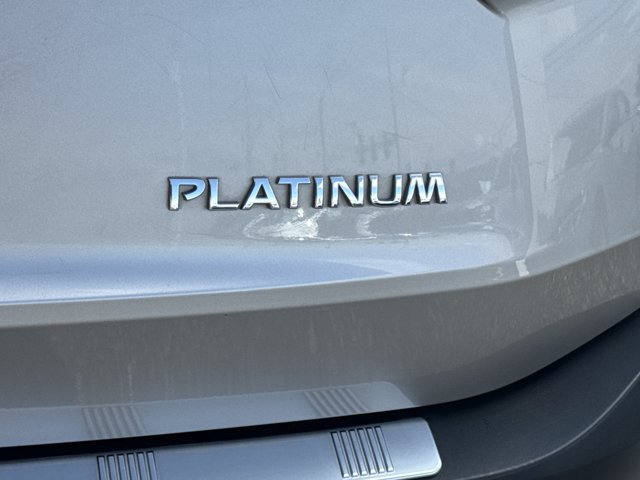 Certified 2023 Nissan Rogue Platinum FWD image 10