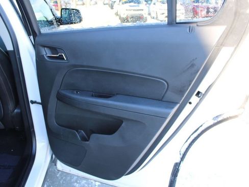 Used 2017 Chevrolet Equinox Premier w/ Enhanced Convenience Package image 22