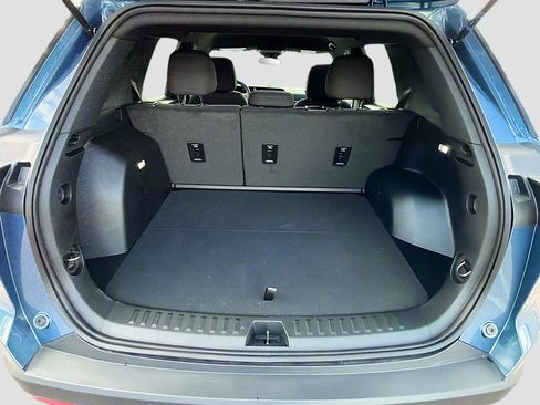 Used 2026 Chevrolet Equinox LT image 12