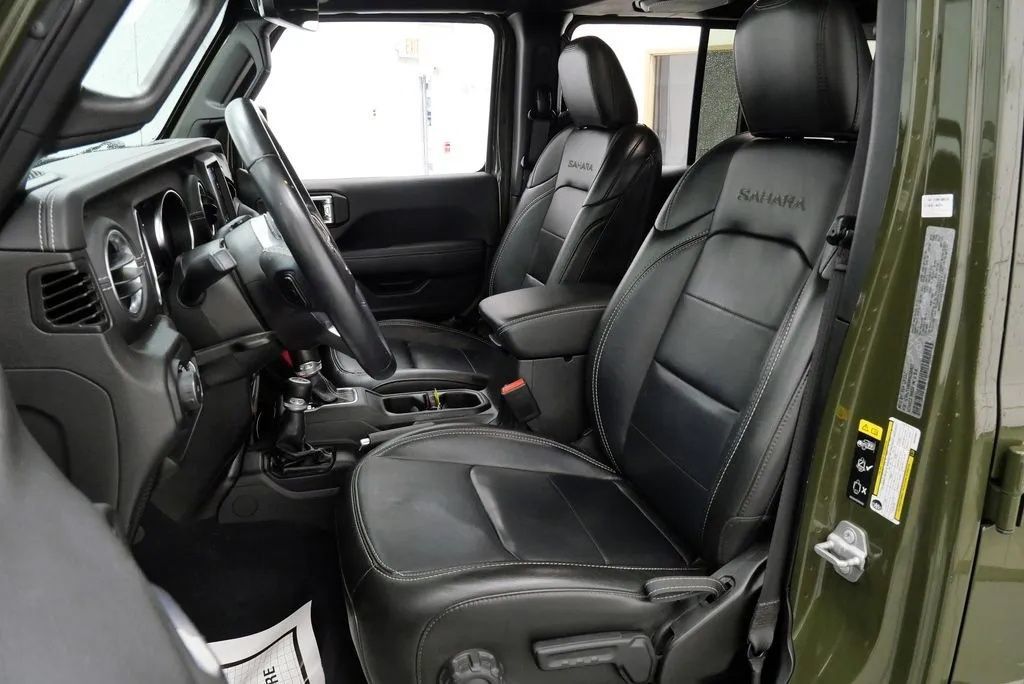 Used 2022 Jeep Wrangler Unlimited Sahara AWD/4WD image 10