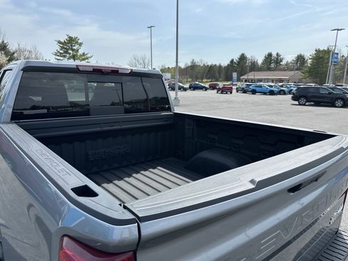 Certified 2024 Chevrolet Silverado 1500 High Country w/ Technology Package image 5