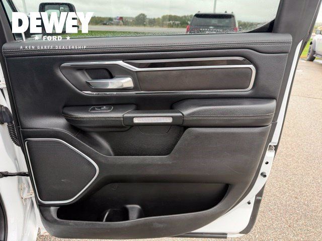 Used 2019 RAM 1500 Laramie AWD/4WD image 35