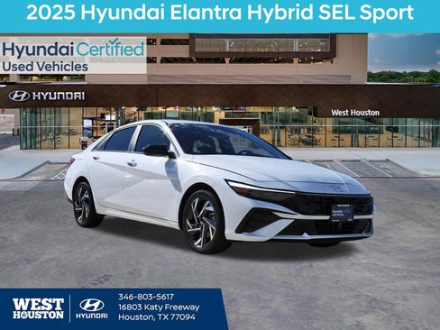 Used 2025 Hyundai Elantra SEL FWD image 1