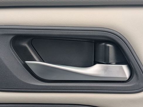 New 2026 Nissan Rogue SV FWD image 34