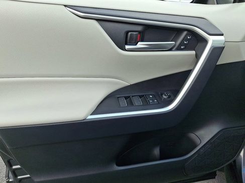Certified 2025 Toyota RAV4 XLE Premium image 12