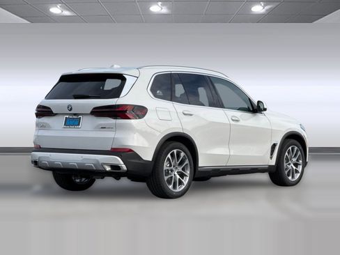 New 2026 BMW X5 xDrive50e AWD/4WD image 8