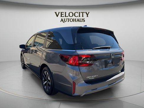 Used 2025 Honda Odyssey EX-L image 5