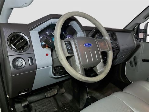 Used 2011 Ford F450 XL w/ XL Value Pkg image 9