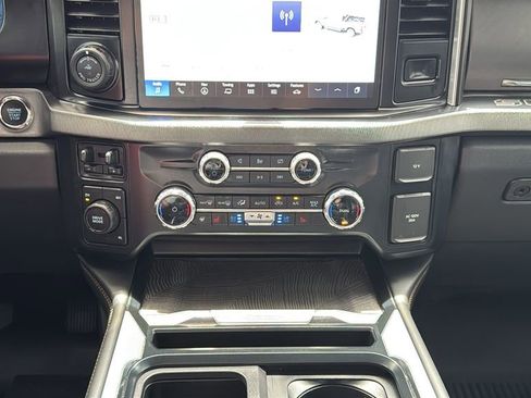 Used 2024 Ford F350 Platinum AWD/4WD image 27
