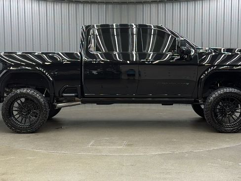 Used 2026 GMC Sierra 3500 Denali Ultimate AWD/4WD image 6