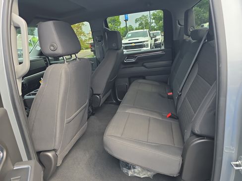 Used 2025 Chevrolet Silverado 3500 LT w/ Safety Package AWD/4WD image 16