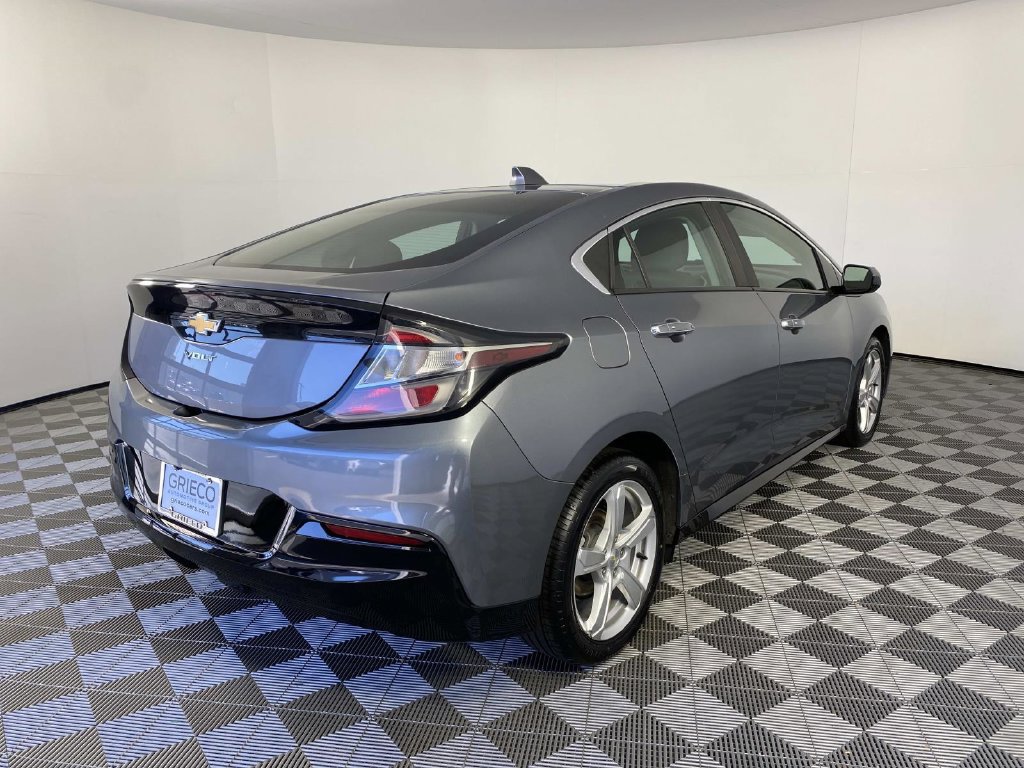 Used 2018 Chevrolet Volt LT FWD image 9