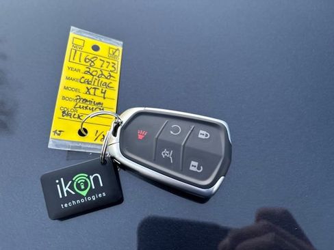 Used 2022 Cadillac XT4 Premium Luxury w/ Technology Package image 32