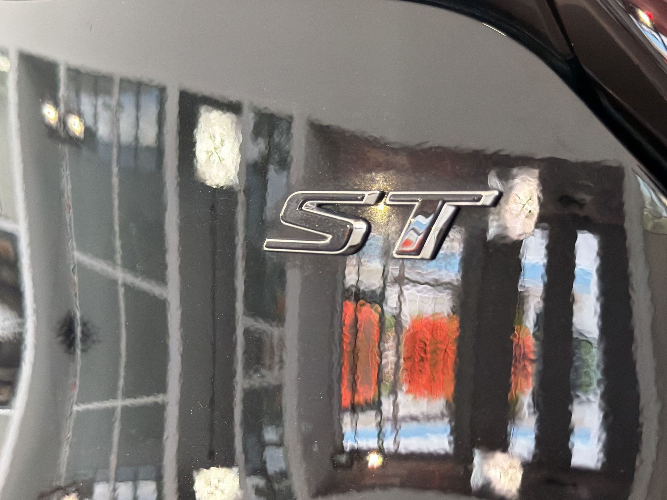 Used 2024 Buick Encore GX Sport Touring w/ Experience Buick Package FWD image 35