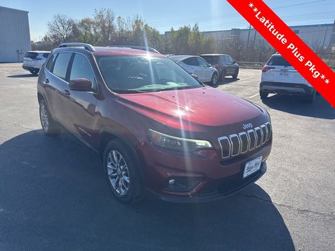 Used 2019 Jeep Cherokee Latitude Plus w/ Comfort/Convenience Group image 1