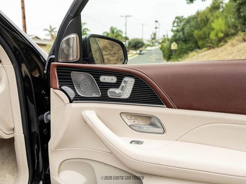 Used 2023 Mercedes-Benz Maybach GLS 600 4MATIC image 60
