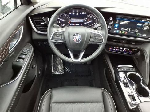 Used 2022 Buick Envision Avenir w/ Technology Package II image 17