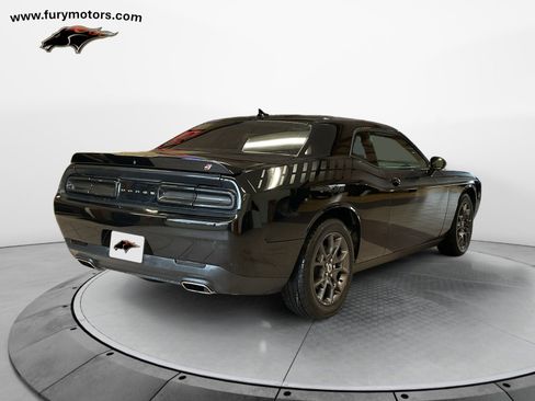 Used 2018 Dodge Challenger GT image 3