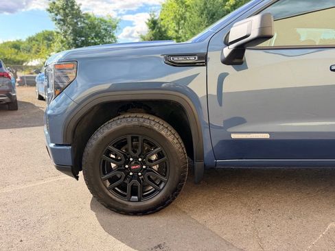 Used 2024 GMC Sierra 1500 Elevation w/ X31 Off-Road Package AWD/4WD image 10