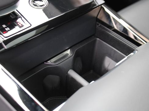 Used 2024 Land Rover Range Rover Sport Dynamic SE image 25