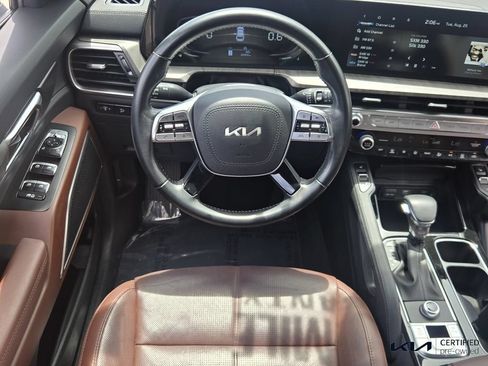 Certified 2023 Kia Telluride EX w/ EX Captain's Chair Package FWD image 13