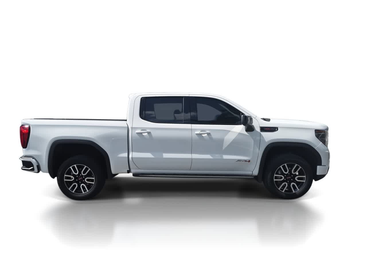 Used 2024 GMC Sierra 1500 AT4 w/ Technology Package AWD/4WD image 9