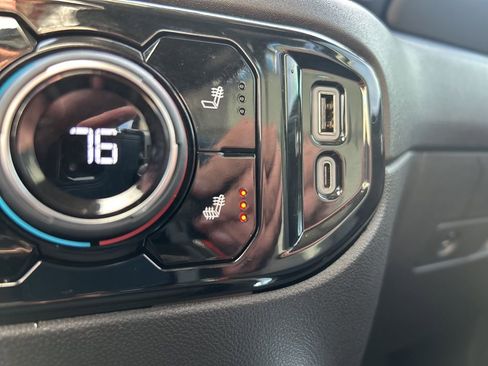 Used 2025 Chevrolet Silverado 2500 LT w/ Trail Boss Package image 41