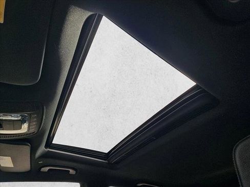 Used 2022 Mercedes-Benz GLE 350 image 16