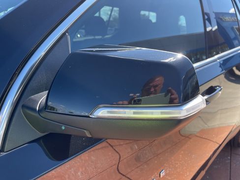 Used 2023 Chevrolet Traverse LT w/ LPO, Floor Liner Package image 5