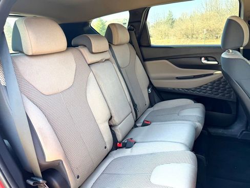 Used 2019 Hyundai Santa Fe SE image 27