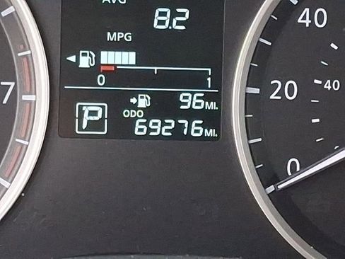 Used 2019 Nissan Kicks S image 19