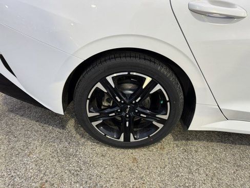 Used 2023 Kia K5 GT-Line image 32