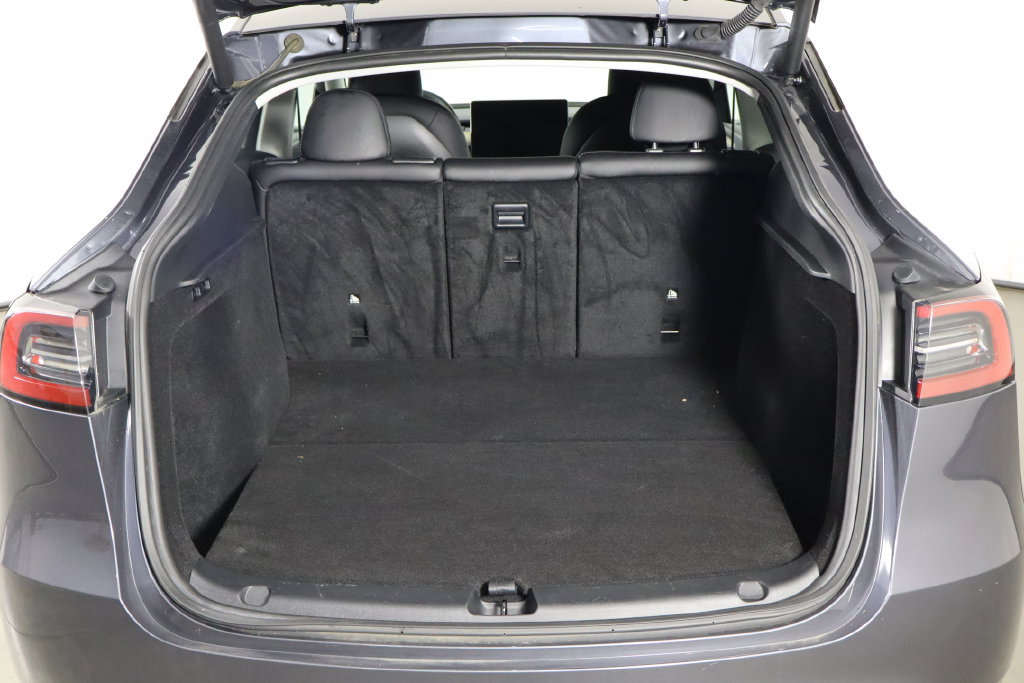 Used 2023 Tesla Model Y 2WD image 15