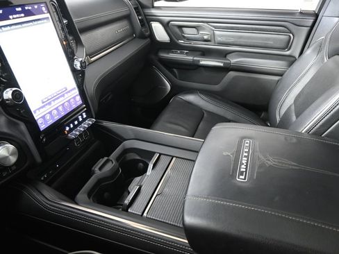 Used 2019 RAM 1500 Limited AWD/4WD image 36