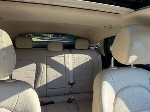 Used 2017 Mercedes-Benz GLC 300 4MATIC Coupe image 16