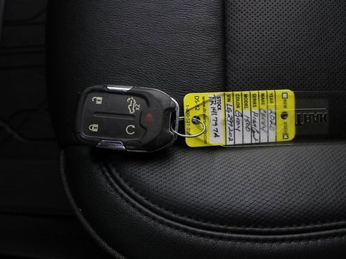 Used 2020 Chevrolet Silverado 1500 High Country image 7