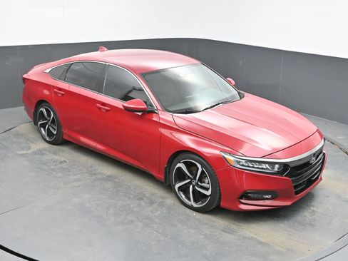 Used 2018 Honda Accord Sport image 28