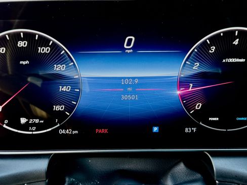 Used 2023 Mercedes-Benz GLC 300 image 35