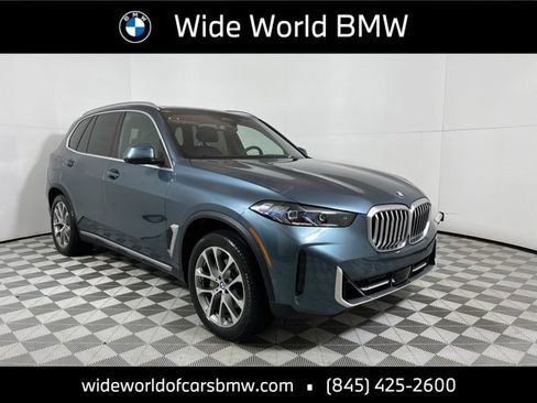 Used 2024 BMW X5 xDrive40i w/ Premium Package image 1
