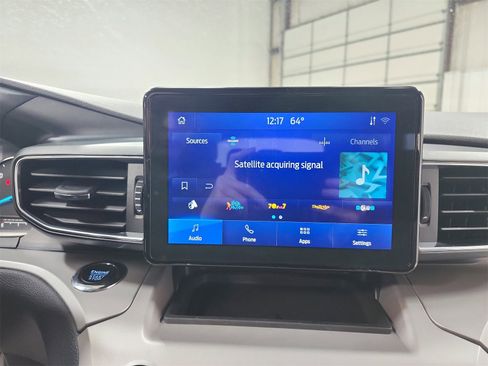 Used 2024 Ford Explorer XLT w/ Equipment Group 202A image 27