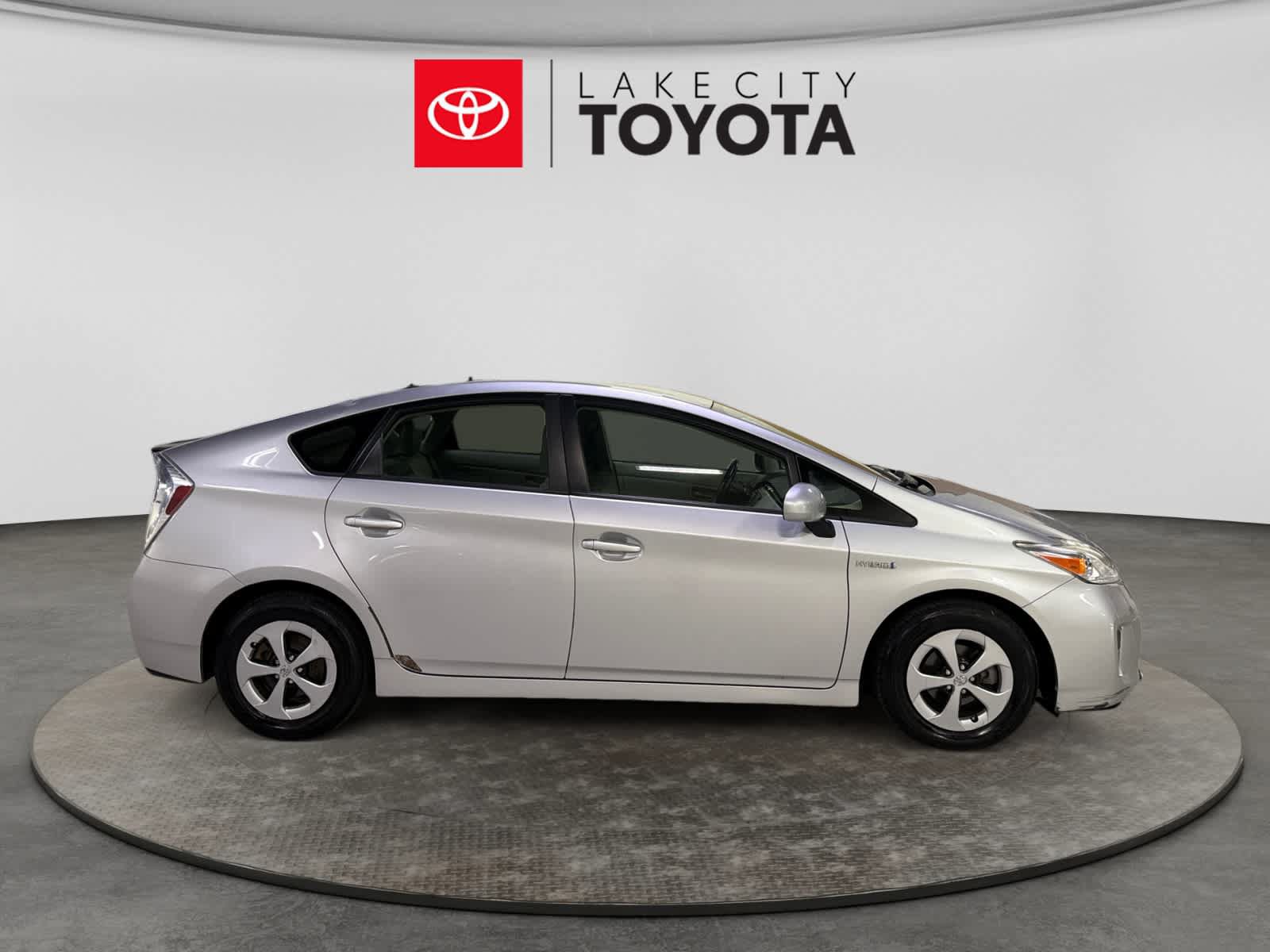 Used 2013 Toyota Prius Four FWD image 10