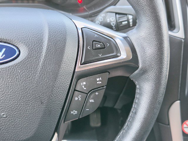 Used 2024 Ford Edge SEL AWD/4WD image 18
