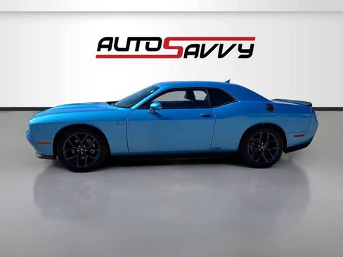 Used 2023 Dodge Challenger R/T w/ Plus Package RWD image 4