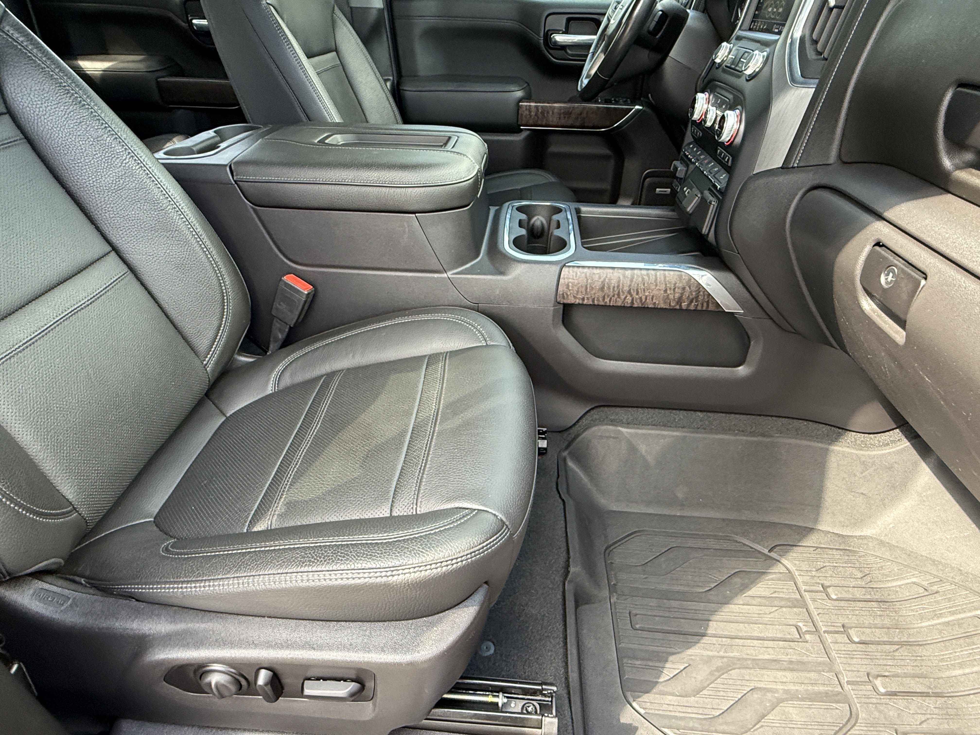 Used 2021 GMC Sierra 1500 Denali w/ Driver Alert Package II AWD/4WD image 14