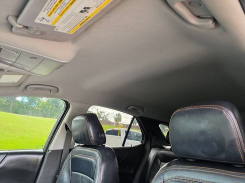 Used 2019 Chevrolet Equinox LT FWD image 34
