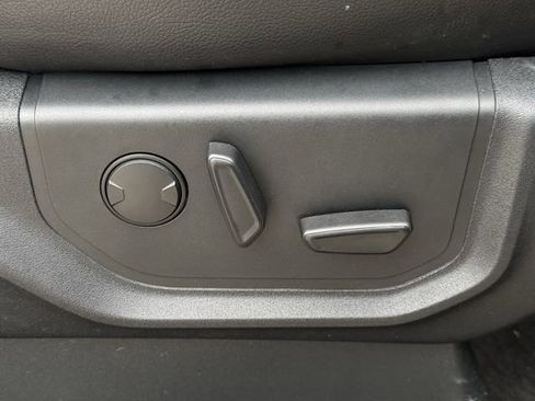 Used 2019 Ford F150 Lariat image 29