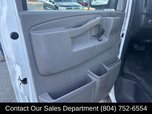 Used 2018 GMC Savana 2500 LS image 17